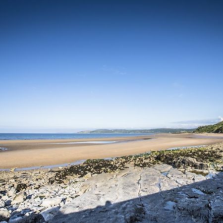 Waters Edge Holiday Apartments Benllech Exterior photo