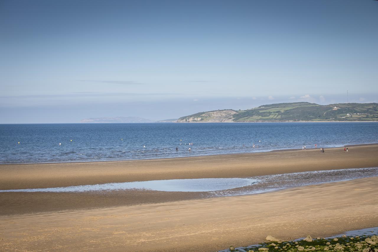 Waters Edge Holiday Apartments Benllech Exterior photo